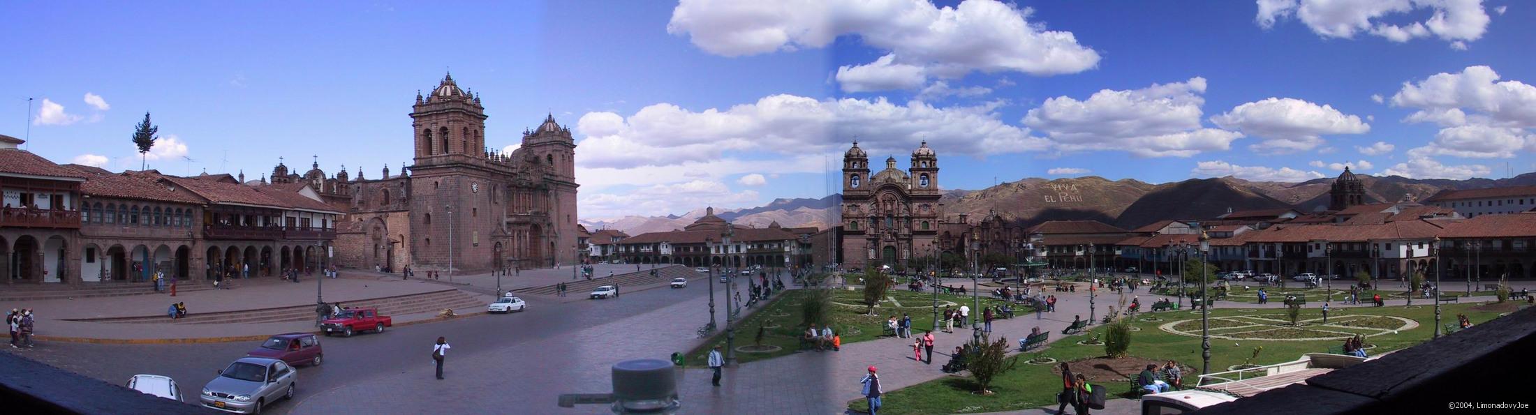 Plaza de Armas z restaurace