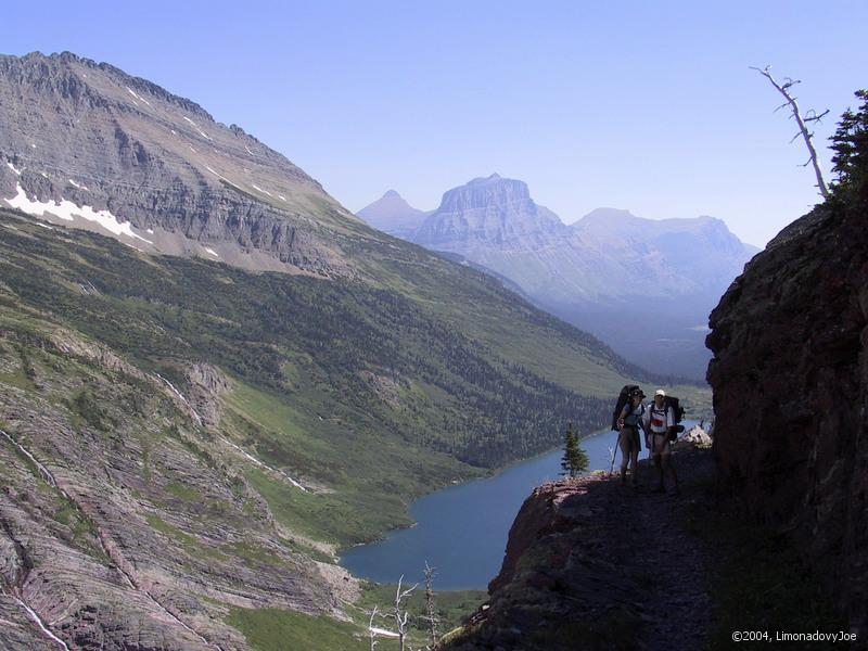 Nad Gunsight Lake, K&M