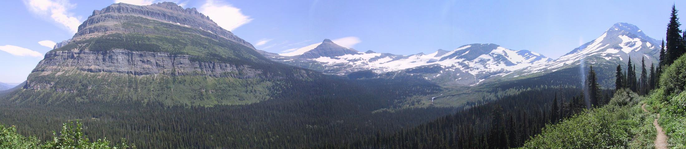 Vlak veze ledovce Blackfoot, Jackson a Mt. Logan